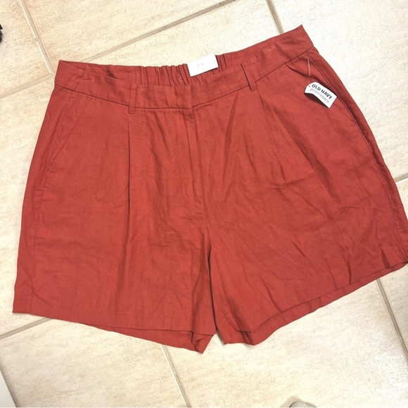 NWT Old Navy Plus 2X Women’s Extra High-Waisted Linen Trouser Shorts 5-inch wine - Picture 1 of 8
